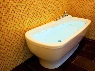 リラックス ホテル 4*
