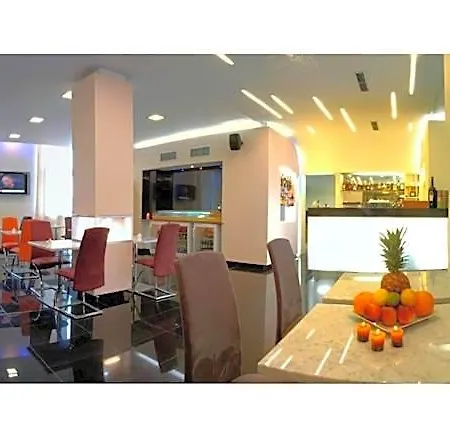 Relax Hotel 4*
