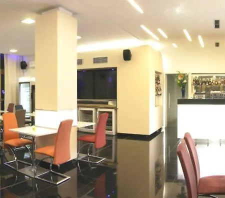 Relax 4* Praga